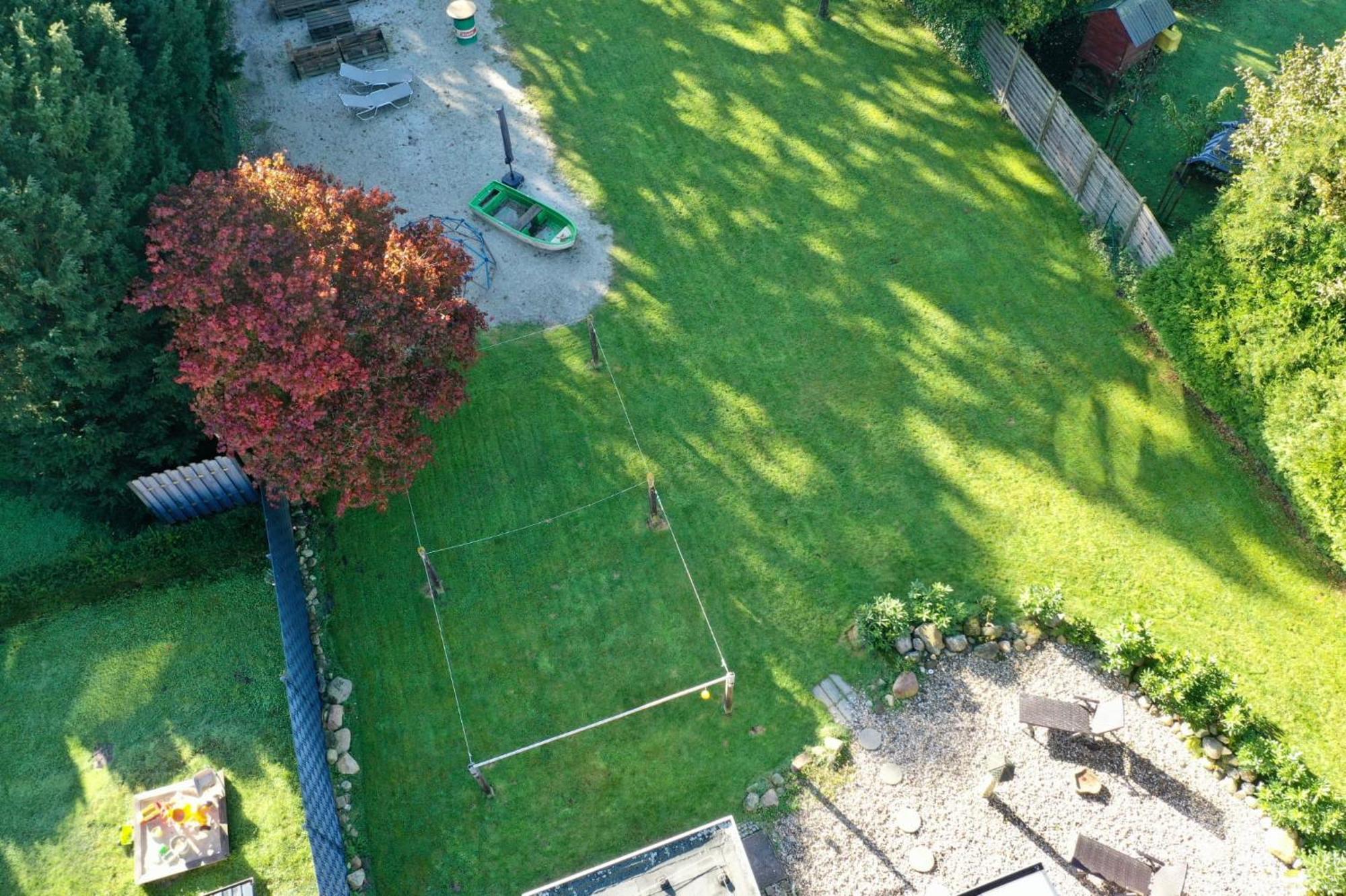 Ferienwohnung Im Erdgeschoss Mit Eingezaeunten Garten Und Terrasse Aurich Exterior photo